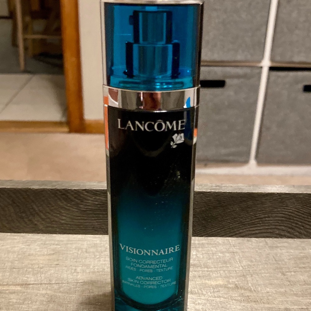 2 Lancome Visionnaire Advanced Skin Corrector